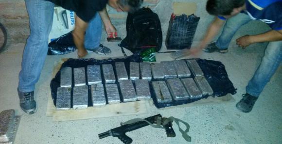Por un robo descubrieron más de 16 kg de marihuana Por un robo descubrieron más de 16 kg de marihuana
