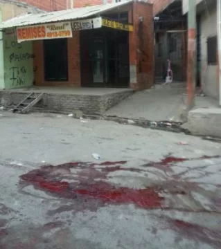 Crimen con sello narco: hallaron 4 cuerpos dentro de un auto Crimen con sello narco: hallaron 4 cuerpos dentro de un auto