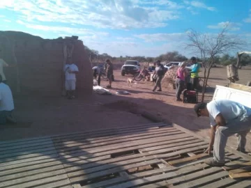 Los enduristas sortearon inconvenientes y comenzaron a instalar los módulos de pallets Los enduristas sortearon inconvenientes y comenzaron a instalar los módulos de pallets