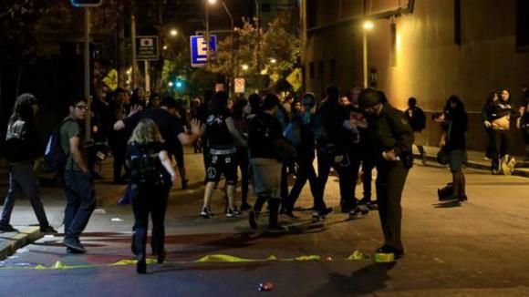 Dos muertos y 12 heridos tras un derrumbe en una disco de Chile Dos muertos y 12 heridos tras un derrumbe en una disco de Chile