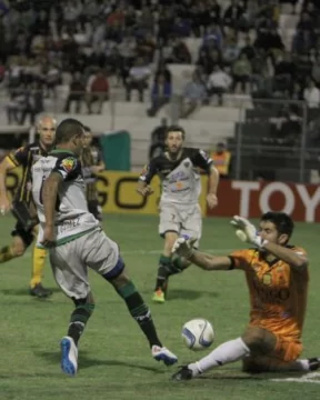 El Verdinegro hace de su cancha una fortaleza El Verdinegro hace de su cancha una fortaleza