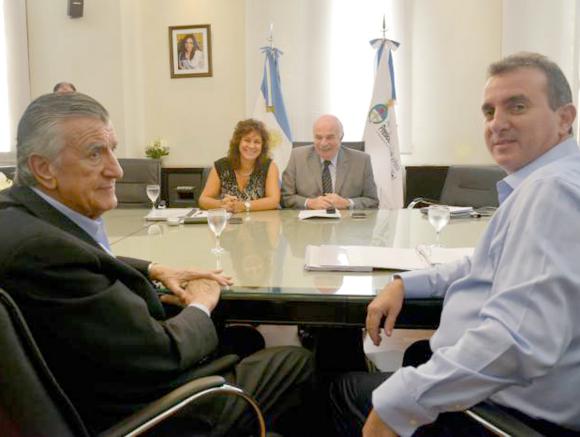 Viñateros dicen que Mendoza incumplirá el cupo de mosto Viñateros dicen que Mendoza incumplirá el cupo de mosto