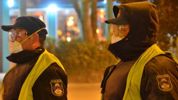 Ciudades de la Patagonia, de noche por las cenizas Ciudades de la Patagonia, de noche por las cenizas