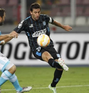 Milito y una molestia Milito y una molestia