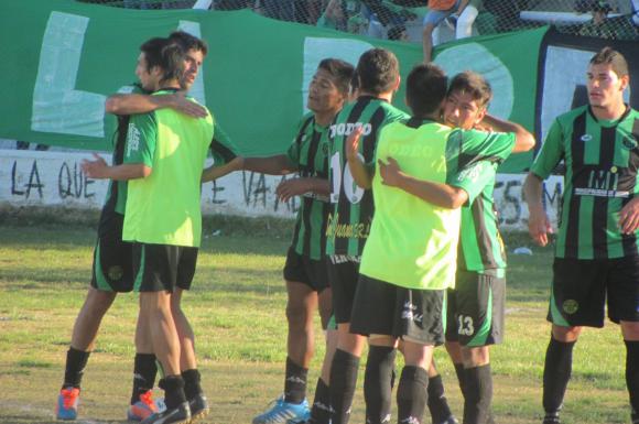 Dos pasos a la ilusión Dos pasos a la ilusión