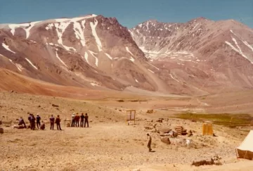 Un yacimiento con más de 50 años de iniciativas exploratorias Un yacimiento con más de 50 años de iniciativas exploratorias