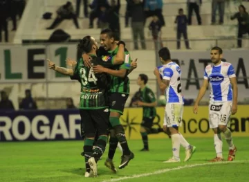 San Martín no jugó bien, empató cerca del final y apenas le sirvió para el invicto local San Martín no jugó bien, empató cerca del final y apenas le sirvió para el invicto local