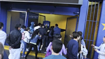 Piden hasta 22 mil pesos por una entrada para el Superclásico Piden hasta 22 mil pesos por una entrada para el Superclásico