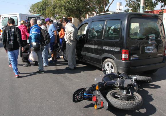 Un motociclista herido Un motociclista herido