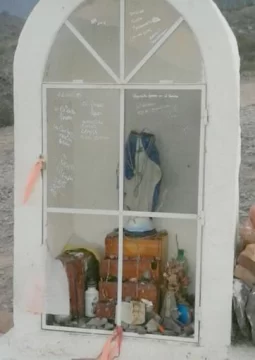 Decapitaron una imagen de la Virgen en Sierras Azules Decapitaron una imagen de la Virgen en Sierras Azules