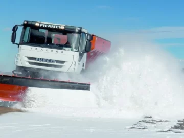 Un camión, vedette del cambio de estación Un camión, vedette del cambio de estación
