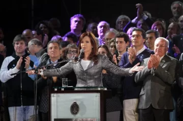 Un desafiante discurso de CFK a gremios y opositores Un desafiante discurso de CFK a gremios y opositores