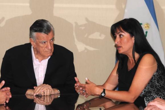 En Chile confían que la decisión de Gioja no alterará el itinerario del Túnel de Agua Negra En Chile confían que la decisión de Gioja no alterará el itinerario del Túnel de Agua Negra