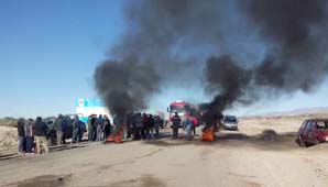 Vecinos de Iglesia cortaron por 6 horas la Ruta 150 Vecinos de Iglesia cortaron por 6 horas la Ruta 150