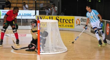 “Nosotros nos complicamos” “Nosotros nos complicamos”