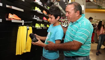 Un feriado con comercio pero con pocos micros Un feriado con comercio pero con pocos micros