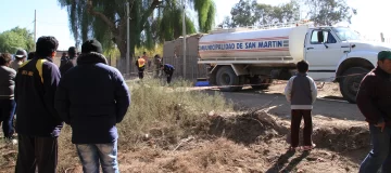Un niño fue atropellado por un camión municipal y falleció en el acto Un niño fue atropellado por un camión municipal y falleció en el acto