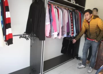 Saquean dos negocios a la vez y dejan pérdidas calculadas en unos $170.000 Saquean dos negocios a la vez y dejan pérdidas calculadas en unos $170.000