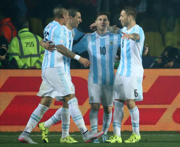 América a sus pies América a sus pies