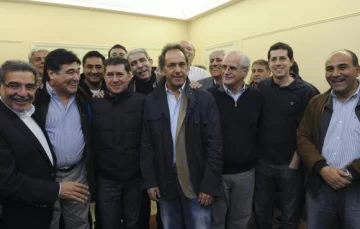 Festejo K en La Rioja junto a Sergio Casas Festejo K en La Rioja junto a Sergio Casas