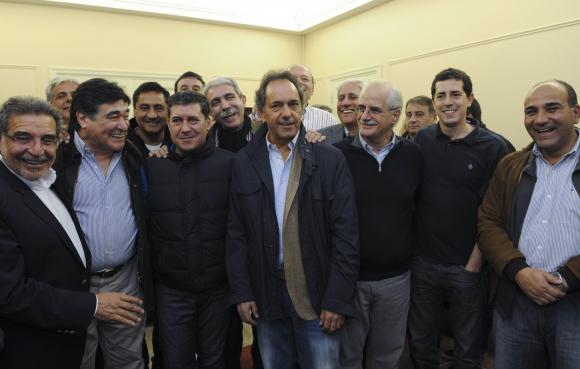 Festejo K en La Rioja junto a Sergio Casas Festejo K en La Rioja junto a Sergio Casas