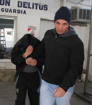 Tenía pornografía infantil y cae por corromper a un niño Tenía pornografía infantil y cae por corromper a un niño