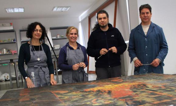 Cómo es la restauración de dos cuadros de Quinquela en San Juan Cómo es la restauración de dos cuadros de Quinquela en San Juan