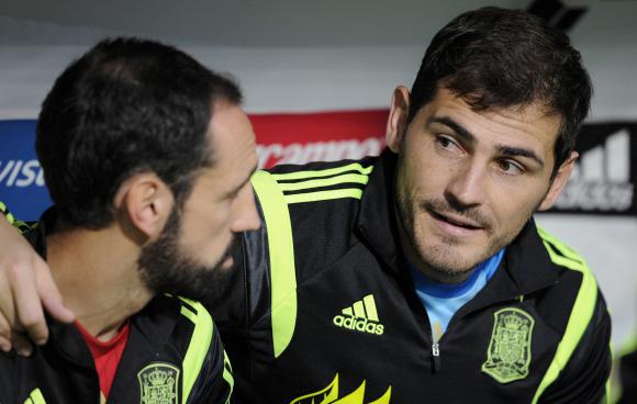 Casillas se emocionó en su despedida del Real Casillas se emocionó en su despedida del Real