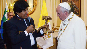 Francisco habló por primera vez sobre el regalo de Evo Francisco habló por primera vez sobre el regalo de Evo