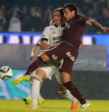 Lanús lo dio vuelta ante Colón y sigue con la buena racha Lanús lo dio vuelta ante Colón y sigue con la buena racha