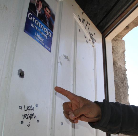 Una mujer se salvó de milagro pese a haber recibido un disparo que le dio en la cabeza Una mujer se salvó de milagro pese a haber recibido un disparo que le dio en la cabeza