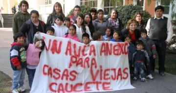 Llevan un año sin clases y piden un aula y docente Llevan un año sin clases y piden un aula y docente
