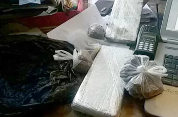 Cae un prófugo con 3,421 kg de droga Cae un prófugo con 3,421 kg de droga