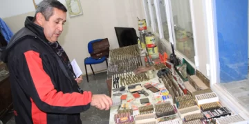 Cayó con más de 1.000 municiones que eran para vender a delincuentes Cayó con más de 1.000 municiones que eran para vender a delincuentes