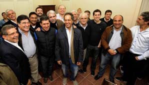 Casas habló de su amistad con Uñac, el liderazgo de Gioja y las problemáticas comunes Casas habló de su amistad con Uñac, el liderazgo de Gioja y las problemáticas comunes