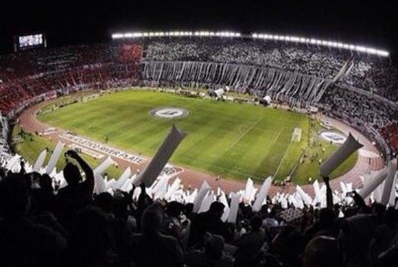 Piden clausura por reventa Piden clausura por reventa