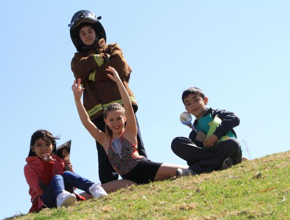 Los chicos que se dedican a las cosas que antes eran sólo para los grandes Los chicos que se dedican a las cosas que antes eran sólo para los grandes