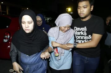 Trágico vuelo con 54 ocupantes en Indonesia Trágico vuelo con 54 ocupantes en Indonesia