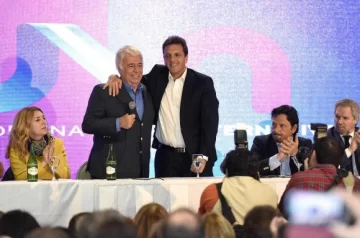 De la Sota da vida a la candidatura de Massa De la Sota da vida a la candidatura de Massa