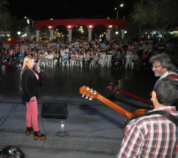 Rawson festejó 73 años con música, baile y juegos Rawson festejó 73 años con música, baile y juegos