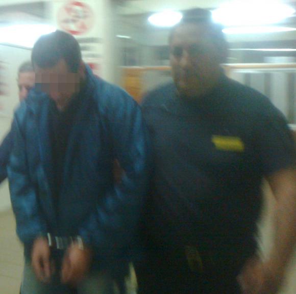 El hijo del policía confesó que mató para poder robar El hijo del policía confesó que mató para poder robar