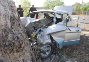 Dos choques dejan cuatro personas con graves heridas Dos choques dejan cuatro personas con graves heridas