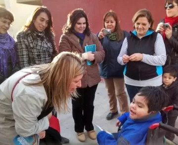 Ginestar, entre la mala imagen de Juan Elizondo y el zigzagueo de Emilio Mendoza Ginestar, entre la mala imagen de Juan Elizondo y el zigzagueo de Emilio Mendoza