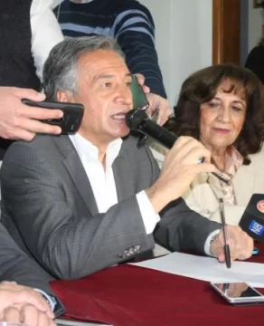 De Gioja para Basualdo: “Escuchamos, pero las decisiones son nuestras” De Gioja para Basualdo: “Escuchamos, pero las decisiones son nuestras”