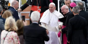 Francisco reclama una participación más activa de los laicos en la Iglesia Francisco reclama una participación más activa de los laicos en la Iglesia