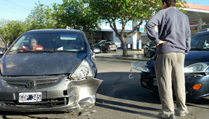 Choque en esquina peligrosa Choque en esquina peligrosa
