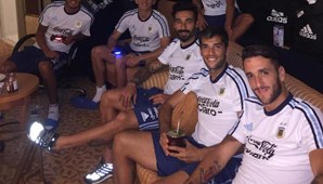 Emma Mas, a puro mate y Play en la intimidad de la Selección Emma Mas, a puro mate y Play en la intimidad de la Selección