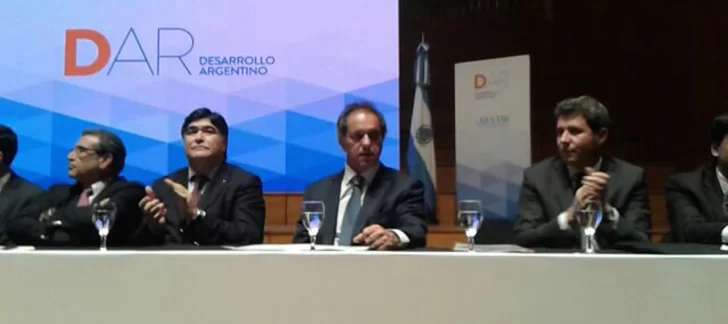 Scioli: “La minería debe seguir industrializándose porque el mundo reclama cada vez más minerales” Scioli: “La minería debe seguir industrializándose porque el mundo reclama cada vez más minerales”
