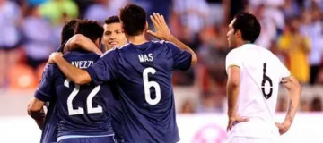 Un debut soñado para Emmanuel Mas en la goleada de la Selección ante Bolivia Un debut soñado para Emmanuel Mas en la goleada de la Selección ante Bolivia