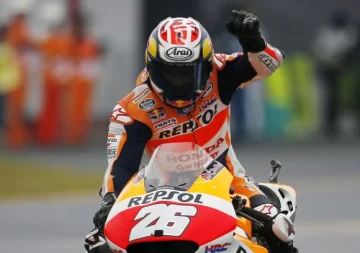 Victoria de Pedrosa y celebración de Rossi Victoria de Pedrosa y celebración de Rossi